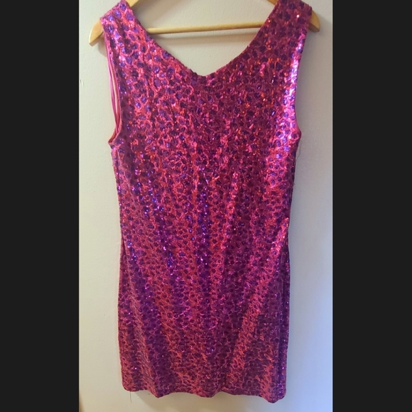 Dress - Picture 1 of 2